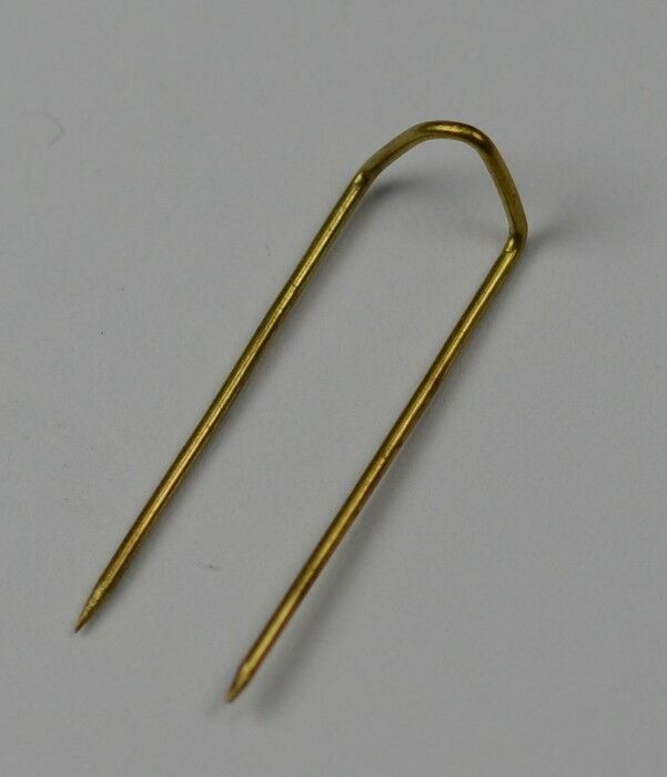 100x gold JEWELLERY DISPLAY FIXINGS PIN U-Pin U Pins UPin jewellers stall