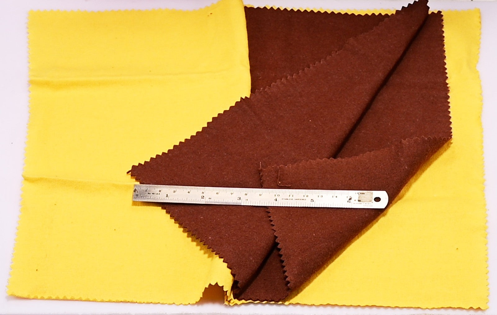 Quality Polishing Rouge Treated Cloth Cleans & Polishes Gold Silver Watch Large