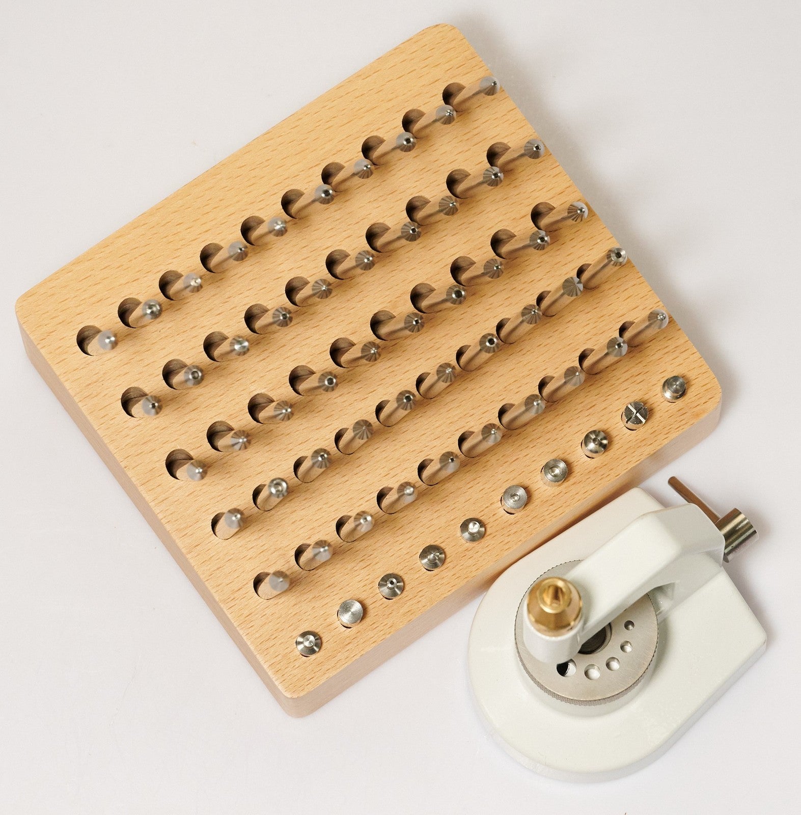 Quality Watchmakers Staking Tool Watch Repair Set Pivot Staff Anvil 60 Pieces