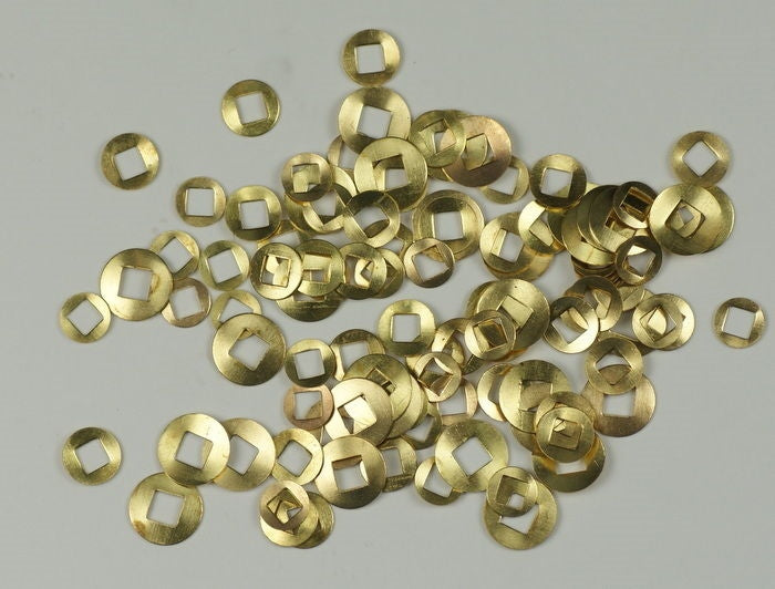 100 Brass Washers Wall Clocks Square Hole Clockmakers Movements Parts Repairs