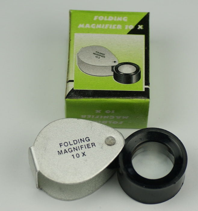 10x loupe eyeglass magnifier foldaway metal case jewellers magnify watchmakers