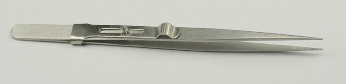Watchmakers tweezers with locking mechanism side clamp locking lock position