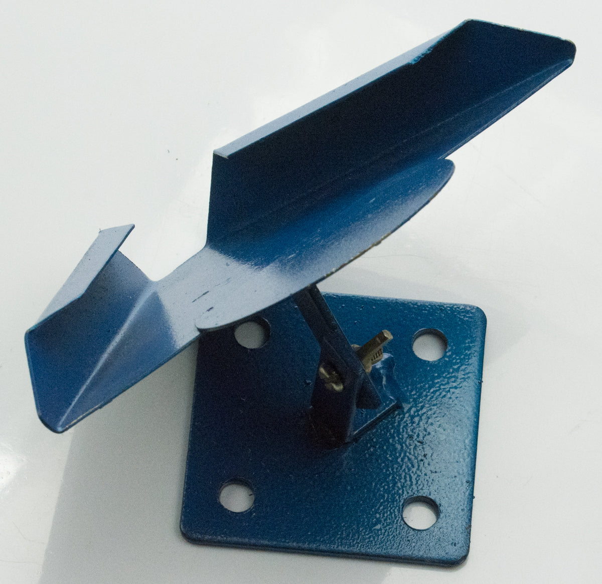 Sprue Base Holder For Wax Casting Perforated Rubber Perforated Flasks Cylinders