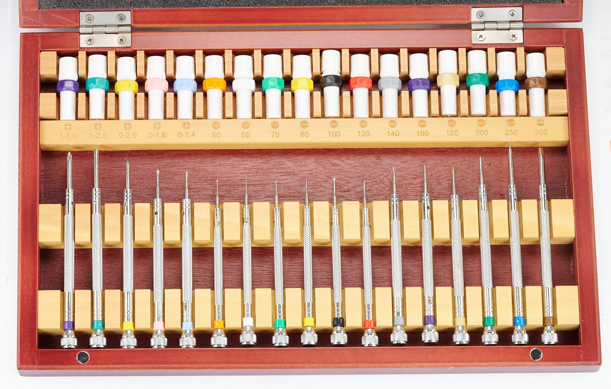 17x Pro Screwdrivers Hardened Blades Watch Repair Watchmakers 0.5-3mm Wood Box