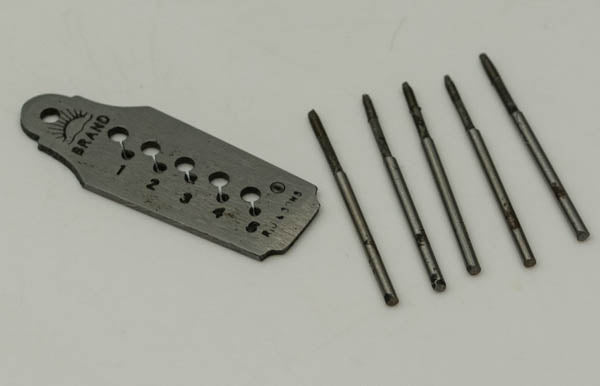 Screw Tap Die Plate with 5 Taps & Dies Micro Mini Set Watchmakers Jewellers tool
